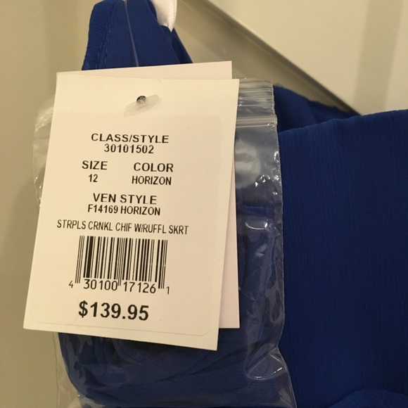 💜 SOLD 💜 Bridesmaid Dress, Davids Bridal - Picture 4 of 8